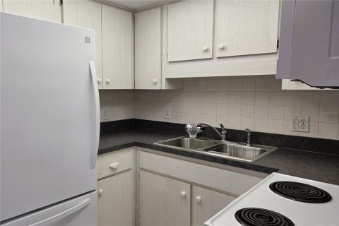 Copropriété à louer à Holiday, Floride: 2 chambres, 71.35 m2 № 2415019 - photo 10