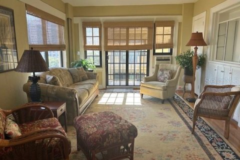 Copropriété à louer à Saint Petersburg, Floride: 1 chambre, 65.22 m2 № 2387405 - photo 2