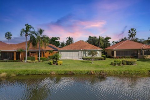 House in Sarasota, Florida 3 bedrooms, 220.83 sq.m. № 2111201 - photo 25