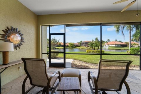 House in Sarasota, Florida 3 bedrooms, 220.83 sq.m. № 2111201 - photo 23