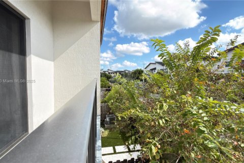 Condominio en venta en Doral, Florida, 3 dormitorios, 114.83 m2 № 1973927 - foto 24
