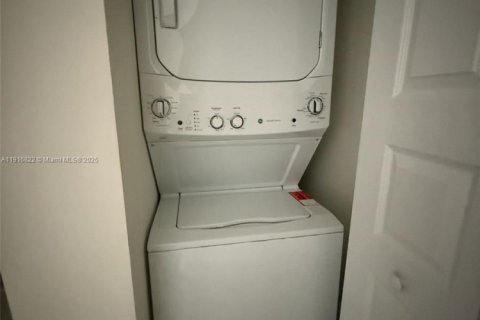 Condominio en venta en Doral, Florida, 3 dormitorios, 114.83 m2 № 1973927 - foto 23