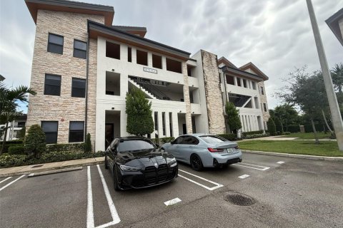 Condominio en venta en Doral, Florida, 3 dormitorios, 114.83 m2 № 1973927 - foto 1