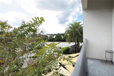 Condominio en venta en Doral, Florida, 3 dormitorios, 114.83 m2 № 1973927 - foto 27