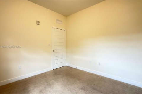 Condominio en venta en Doral, Florida, 3 dormitorios, 114.83 m2 № 1973927 - foto 16