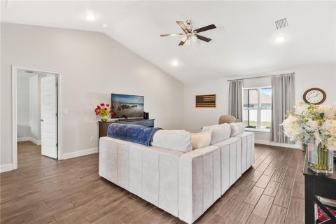 Villa ou maison à vendre à Belleview, Floride: 3 chambres, 172.98 m2 № 1918346 - photo 6