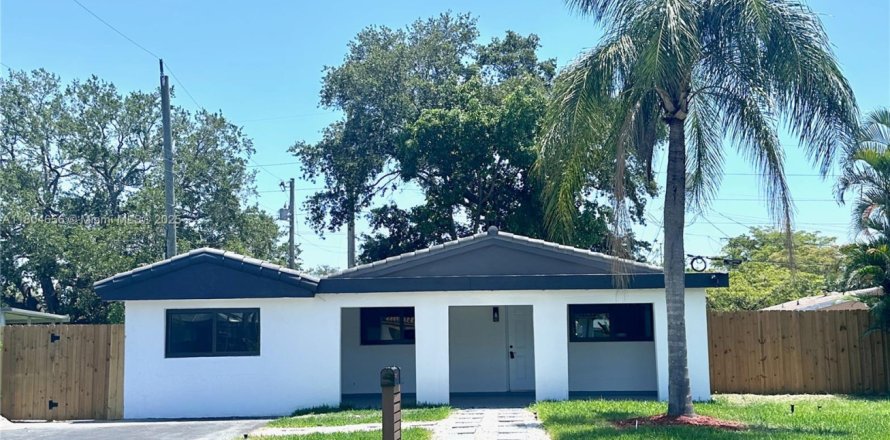 Casa en Hollywood, Florida 3 dormitorios, 121.89 m2 № 1942104