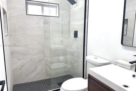 Casa en venta en Hollywood, Florida, 3 dormitorios, 121.89 m2 № 1942104 - foto 27