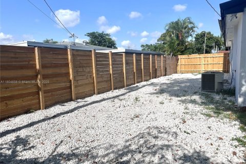 Casa en venta en Hollywood, Florida, 3 dormitorios, 121.89 m2 № 1942104 - foto 29