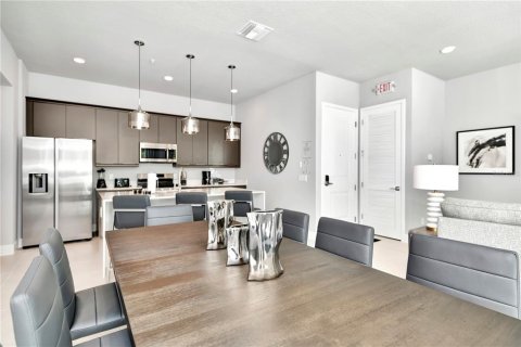 Copropriété à vendre à Four Corners, Floride: 3 chambres, 139.35 m2 № 2427065 - photo 4