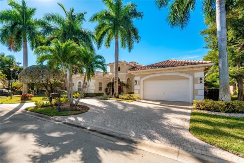 Villa ou maison à vendre à Pembroke Pines, Floride: 5 chambres, 420.01 m2 № 1996262 - photo 5