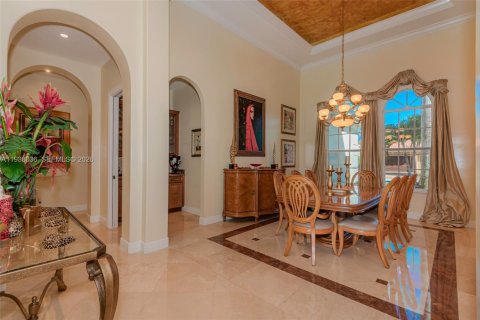 Villa ou maison à vendre à Pembroke Pines, Floride: 5 chambres, 420.01 m2 № 1996262 - photo 12
