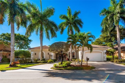 Villa ou maison à vendre à Pembroke Pines, Floride: 5 chambres, 420.01 m2 № 1996262 - photo 4