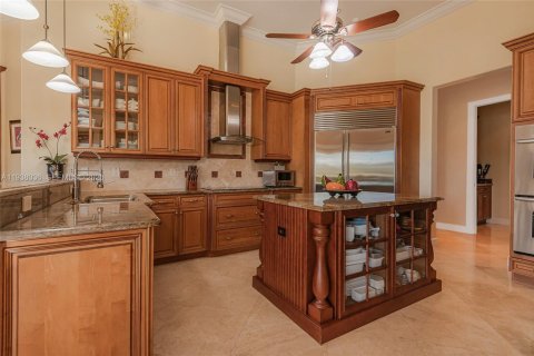 Villa ou maison à vendre à Pembroke Pines, Floride: 5 chambres, 420.01 m2 № 1996262 - photo 21