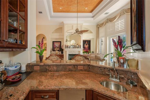 Villa ou maison à vendre à Pembroke Pines, Floride: 5 chambres, 420.01 m2 № 1996262 - photo 16