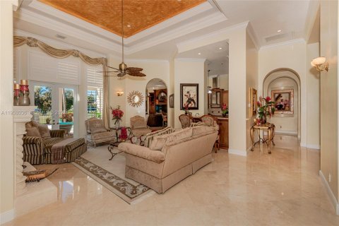 Villa ou maison à vendre à Pembroke Pines, Floride: 5 chambres, 420.01 m2 № 1996262 - photo 9