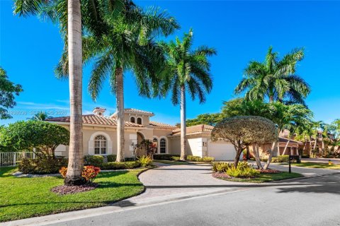 Villa ou maison à vendre à Pembroke Pines, Floride: 5 chambres, 420.01 m2 № 1996262 - photo 3