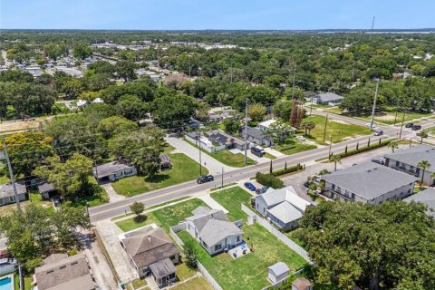 House in Winter Garden, Florida 3 bedrooms, 104.05 sq.m. № 2156263 - photo 22