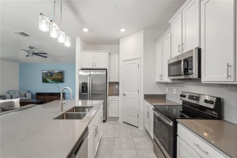 Villa ou maison à vendre à Kissimmee, Floride: 3 chambres, 144.93 m2 № 2398715 - photo 7