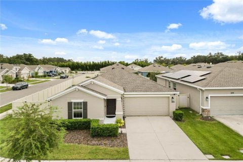 Villa ou maison à vendre à Kissimmee, Floride: 3 chambres, 144.93 m2 № 2398715 - photo 3