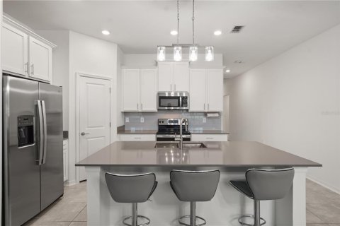 Villa ou maison à vendre à Kissimmee, Floride: 3 chambres, 144.93 m2 № 2398715 - photo 6