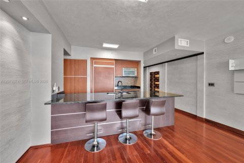 Copropriété à vendre à Hallandale Beach, Floride: 1 chambre, 75.34 m2 № 2145726 - photo 9