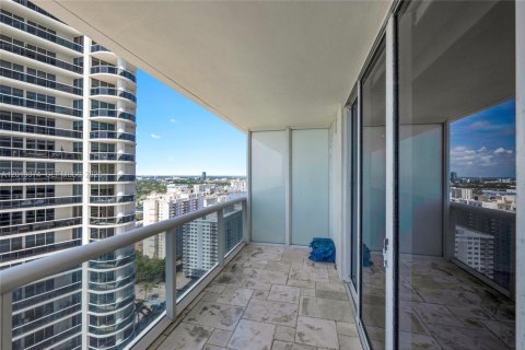 Copropriété à vendre à Hallandale Beach, Floride: 1 chambre, 75.34 m2 № 2145726 - photo 21