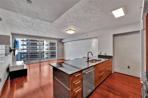 Copropriété à vendre à Hallandale Beach, Floride: 1 chambre, 75.34 m2 № 2145726 - photo 5