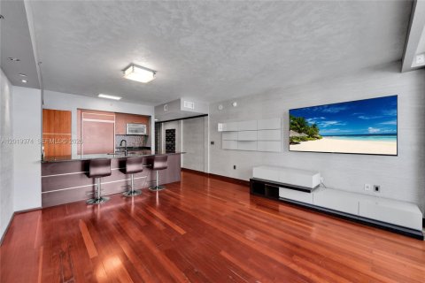 Copropriété à vendre à Hallandale Beach, Floride: 1 chambre, 75.34 m2 № 2145726 - photo 13