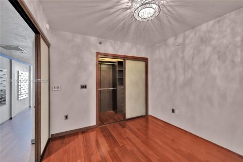 Copropriété à vendre à Hallandale Beach, Floride: 1 chambre, 75.34 m2 № 2145726 - photo 17