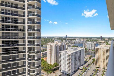 Copropriété à vendre à Hallandale Beach, Floride: 1 chambre, 75.34 m2 № 2145726 - photo 22