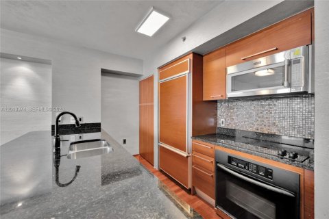 Copropriété à vendre à Hallandale Beach, Floride: 1 chambre, 75.34 m2 № 2145726 - photo 6