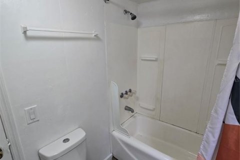 Immobilier commercial à vendre à Tampa, Floride: 5 chambres, 187.29 m2 № 2424298 - photo 24