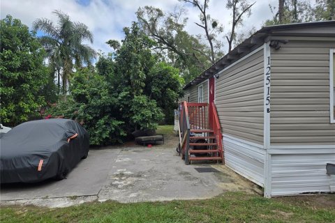 Immobilier commercial à vendre à Tampa, Floride: 5 chambres, 187.29 m2 № 2424298 - photo 3
