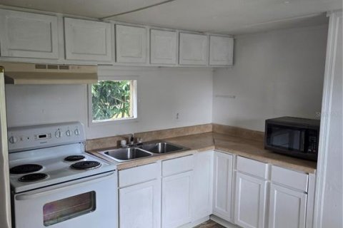 Immobilier commercial à vendre à Tampa, Floride: 5 chambres, 187.29 m2 № 2424298 - photo 12