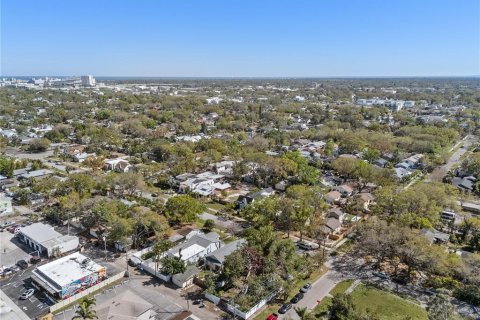 House in Saint Petersburg, Florida 3 bedrooms, 95.69 sq.m. № 1817303 - photo 6