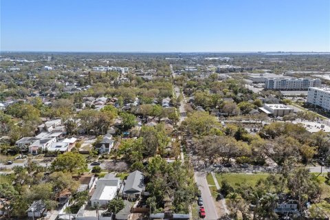 House in Saint Petersburg, Florida 3 bedrooms, 95.69 sq.m. № 1817303 - photo 7