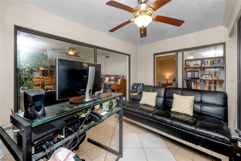 Condo in Clearwater, Florida, 2 bedrooms № 2103098 - photo 21