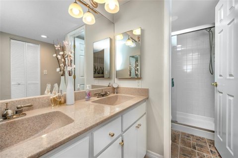 Condo in Clearwater, Florida, 2 bedrooms № 2103098 - photo 26