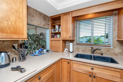 Condo in Clearwater, Florida, 2 bedrooms № 2103098 - photo 17