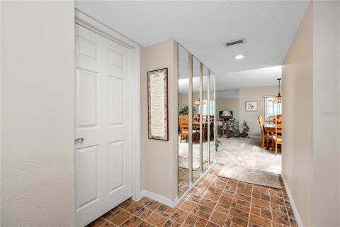 Condo in Clearwater, Florida, 2 bedrooms № 2103098 - photo 9