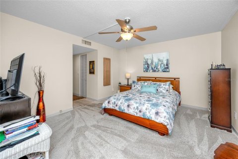 Condo in Clearwater, Florida, 2 bedrooms № 2103098 - photo 22