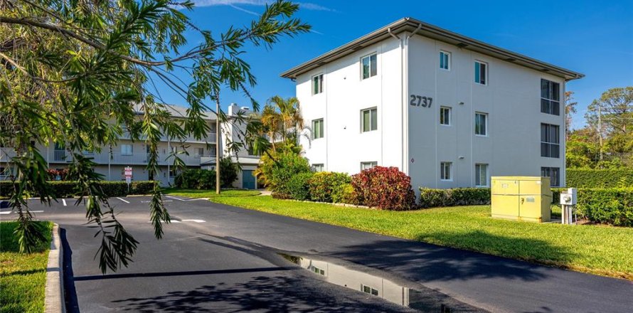 Condo in Clearwater, Florida, 2 bedrooms № 2103098