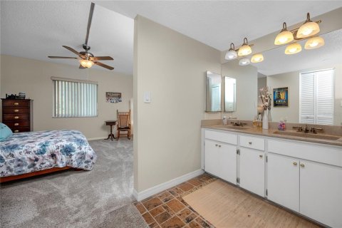 Condo in Clearwater, Florida, 2 bedrooms № 2103098 - photo 24