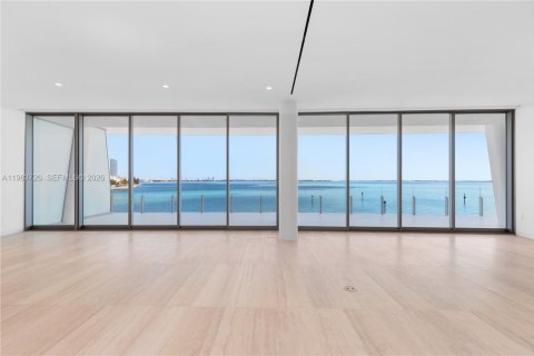 Condo in Miami, Florida, 4 bedrooms  № 2053092 - photo 5