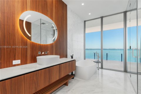 Condo in Miami, Florida, 4 bedrooms  № 2053092 - photo 14