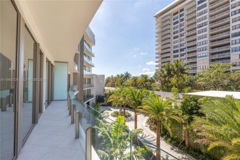 Condo in Miami, Florida, 4 bedrooms  № 2053092 - photo 20