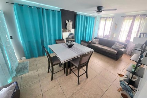 Casa en venta en North Port, Florida, 3 dormitorios, 114.18 m2 № 1900195 - foto 9