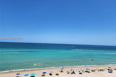 Condo in Hollywood, Florida, 2 bedrooms № 2088111
