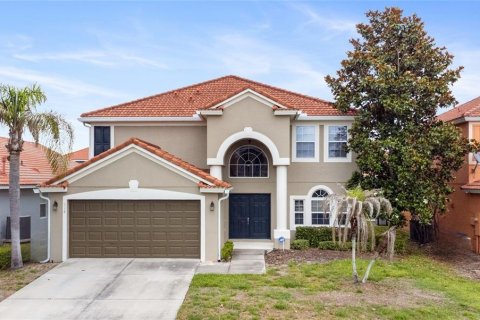 House in Davenport, Florida 5 bedrooms, 277.22 sq.m. № 2204014